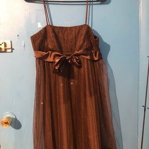 Brown dress